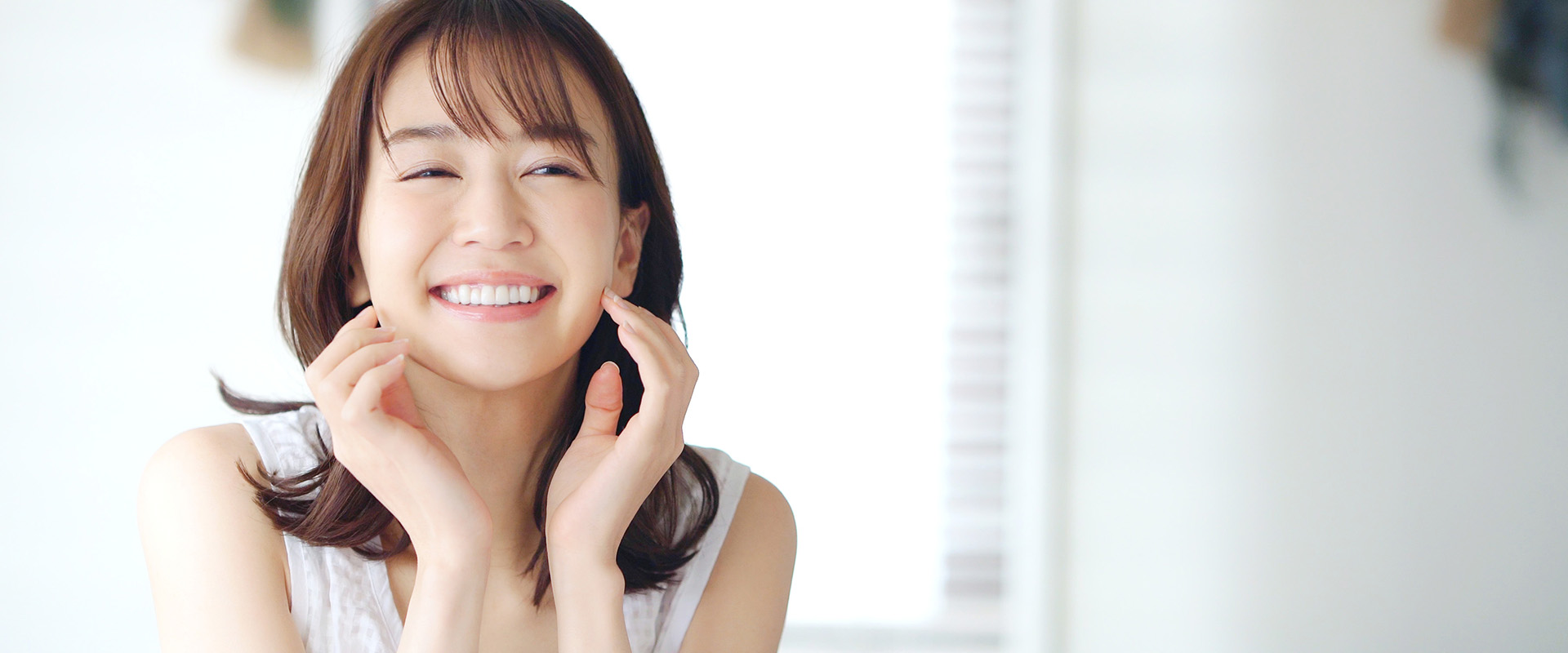 笑顔の女性